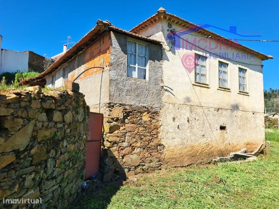 Casa de campo T3, com quintal em Pedrogão Grande