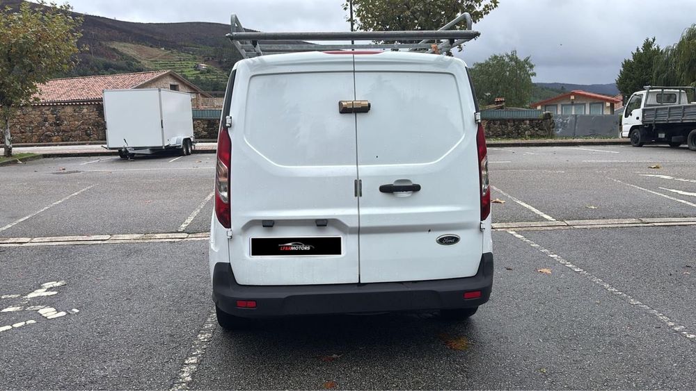 Ford transit connect(IVA DEDUTIVEL)