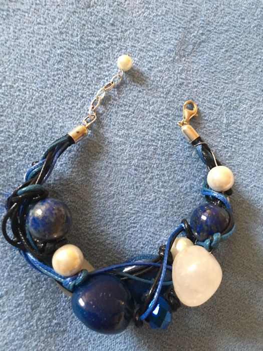 Bransoletka z kamieniami