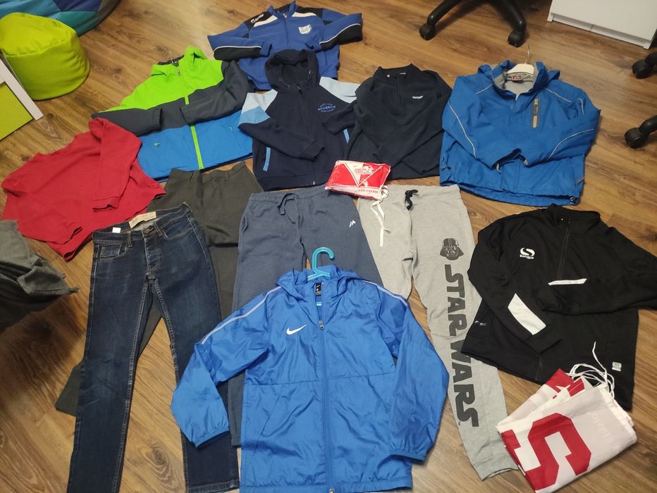 Zestaw paka ubrań na rozmiar 152 +gratisy