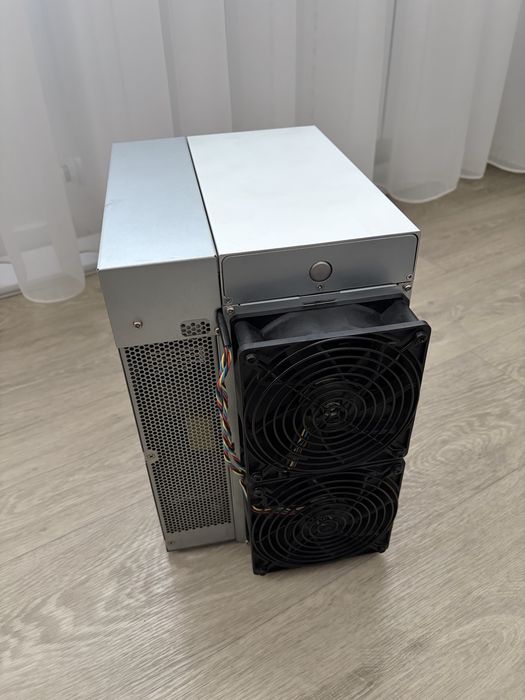 Antminer L9 16.5 состояние идеальное