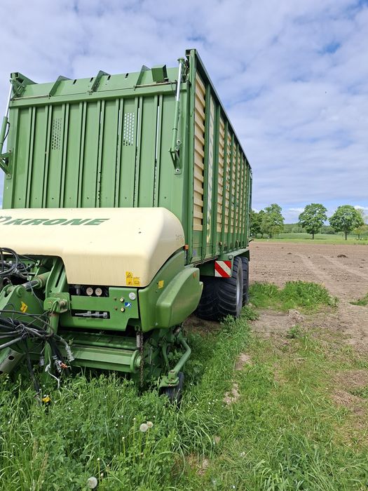 Przyczepa samozbierająca Krone ZX450 GL