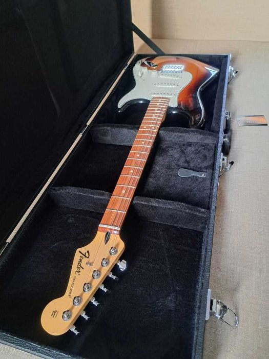 Gitara elektryczna Fender Standard Stratocaster, futerał Rocktile NOWE