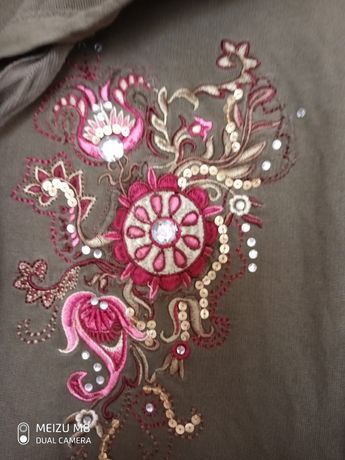 Женский спортивный костюм Castro.