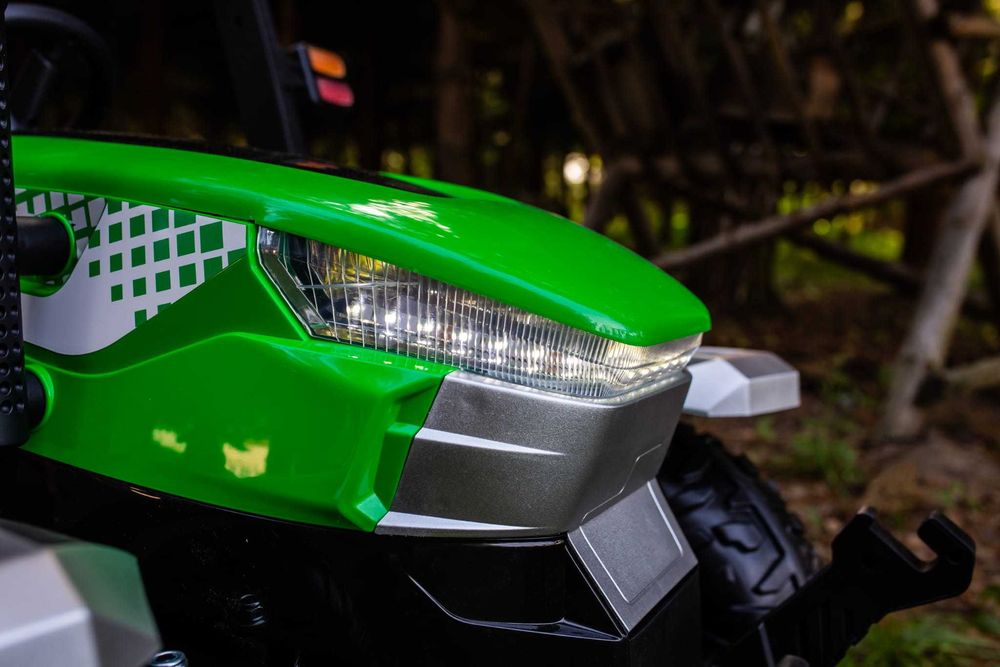 Ciągnik TRAKTOR JOHN DEERE 24V 400W Przyczepa Auto Akumulator 3 DZIECI