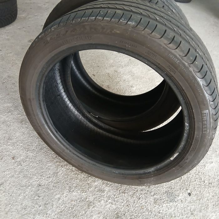 2 Pneus 245/40R18 Pirelli