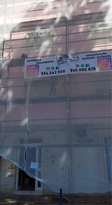 Pintura de edificios em andaime ou rapel e impermeabilização