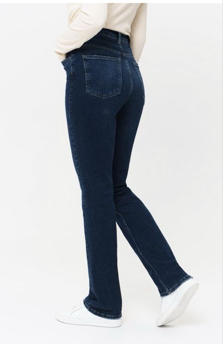 Джинси жіночі прямі