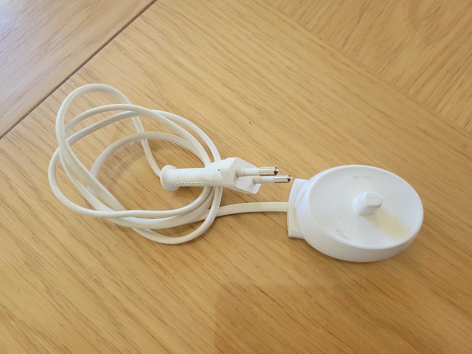 BRAUN ładowarka szczoteczki elektrycznej