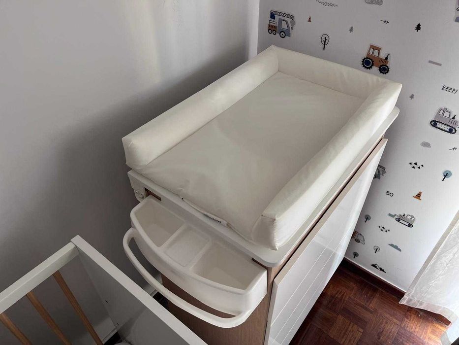 Conjunto Completo ZY Baby – Cama 3 em 1 + Colchão + Cómoda com Banheira