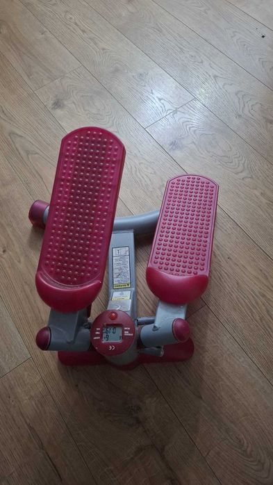 Step Decathlon, Urgente467946778835691522