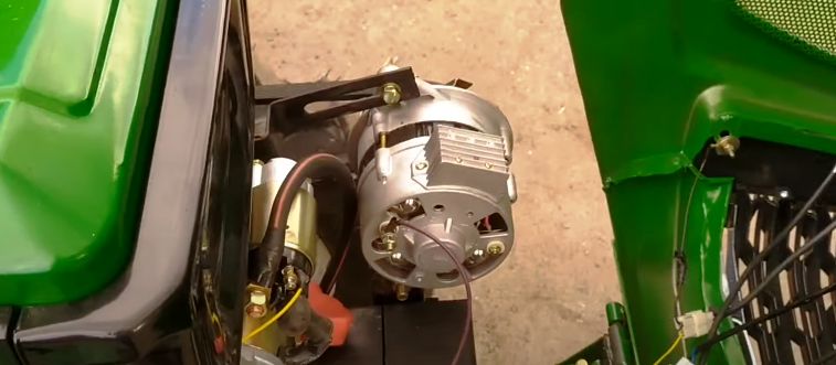 Новітній мототрактор Зубр Т25 плуг+фрeзa+зіп. Трактор з доcтавкoю