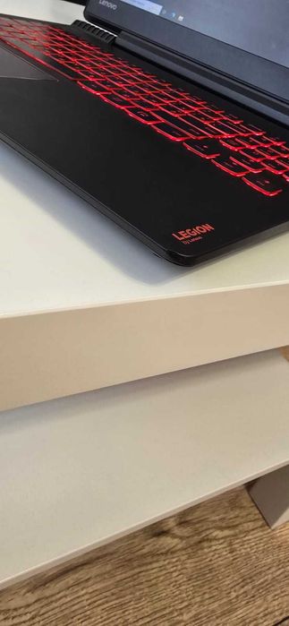 LENOVO legion Y520
