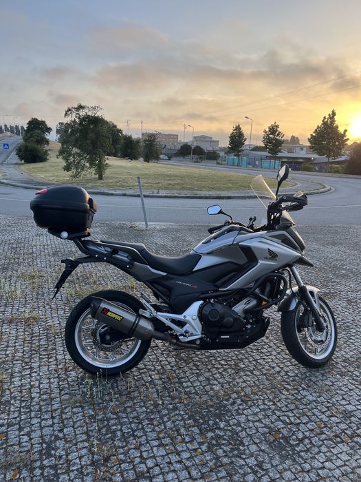 Honda NC 750X c/Extras – 32k km – Excelente Estado
