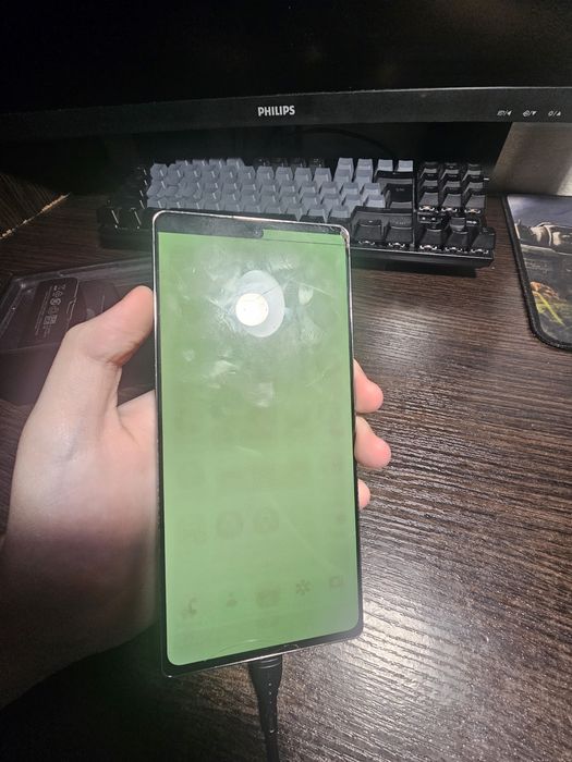 Samsung note 20  не робочий