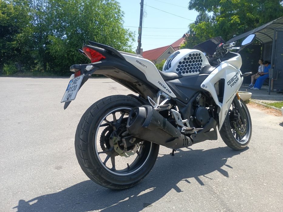 Продам Геон тосса 250