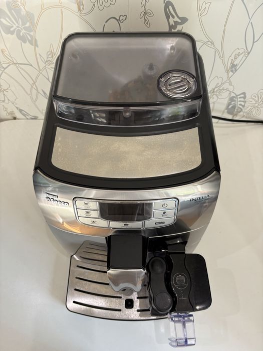 Кавоварка Saeco Intelia One Touch Cappuccino