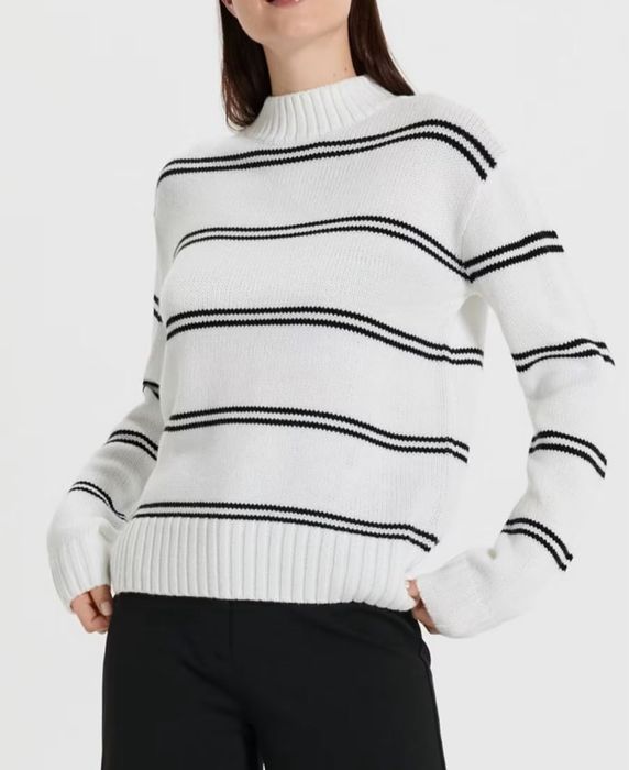Светр в полоску