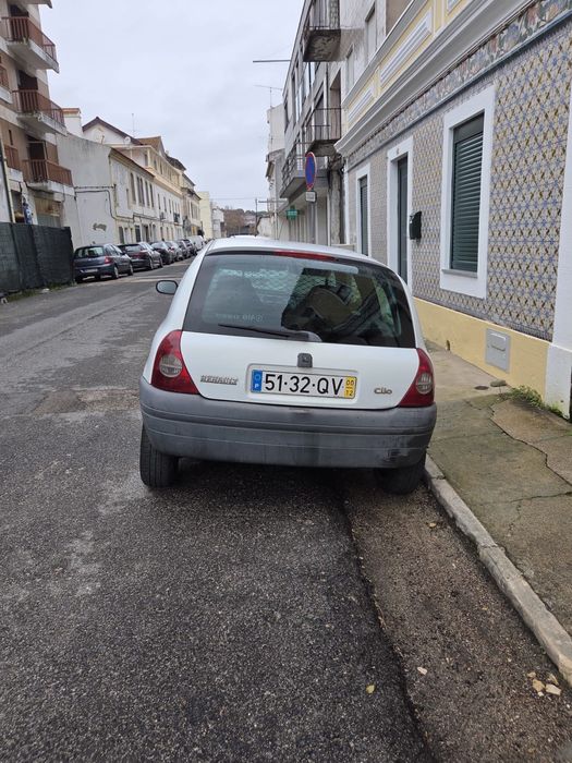 Renault clio comercial usado