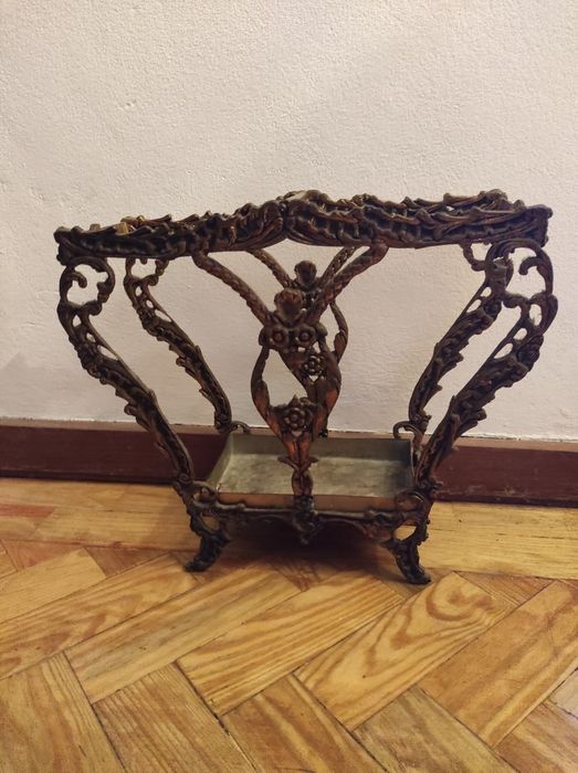 Suporte para guarda chuva em Latão dourado