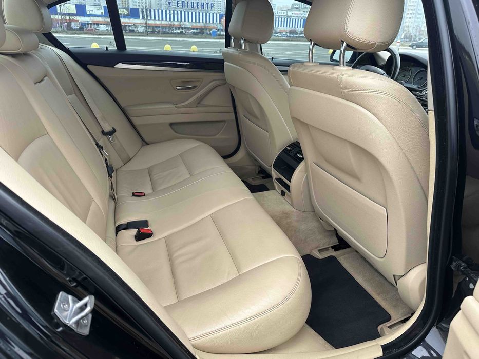 BMW F10 535i 2014 рік