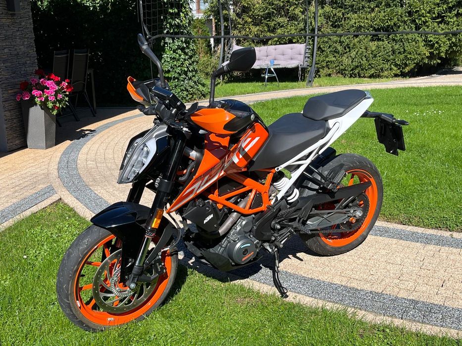 KTM Duke