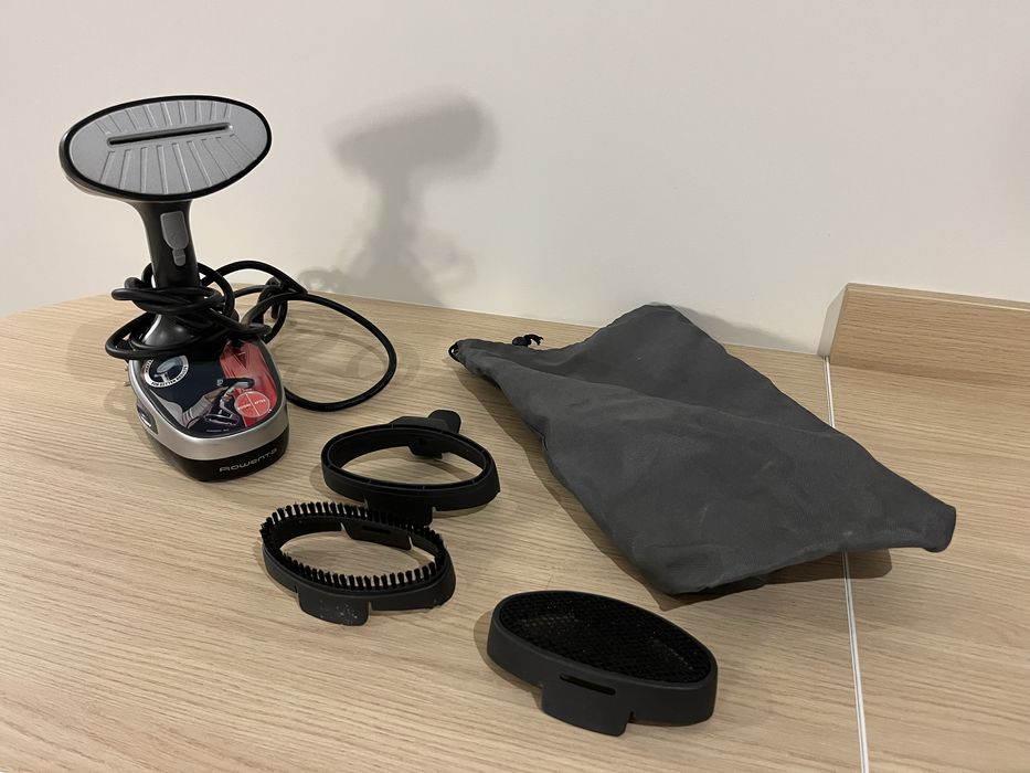 Vaporizador vertical Rowenta Access Steam+ (em excelente estado)