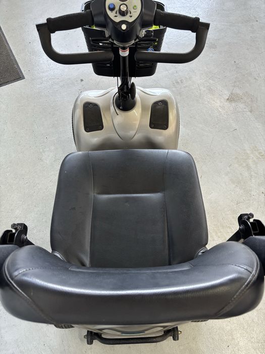 Cadeira eletrica mota para idosos Careco