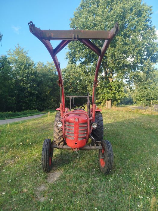 Ciągnik Rolniczy Zetor 4011 z ładowaczem czołowym TUR