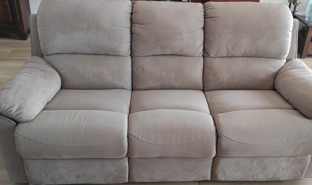 Sofá 3 lugares com relax com tratamento impermiabilizante