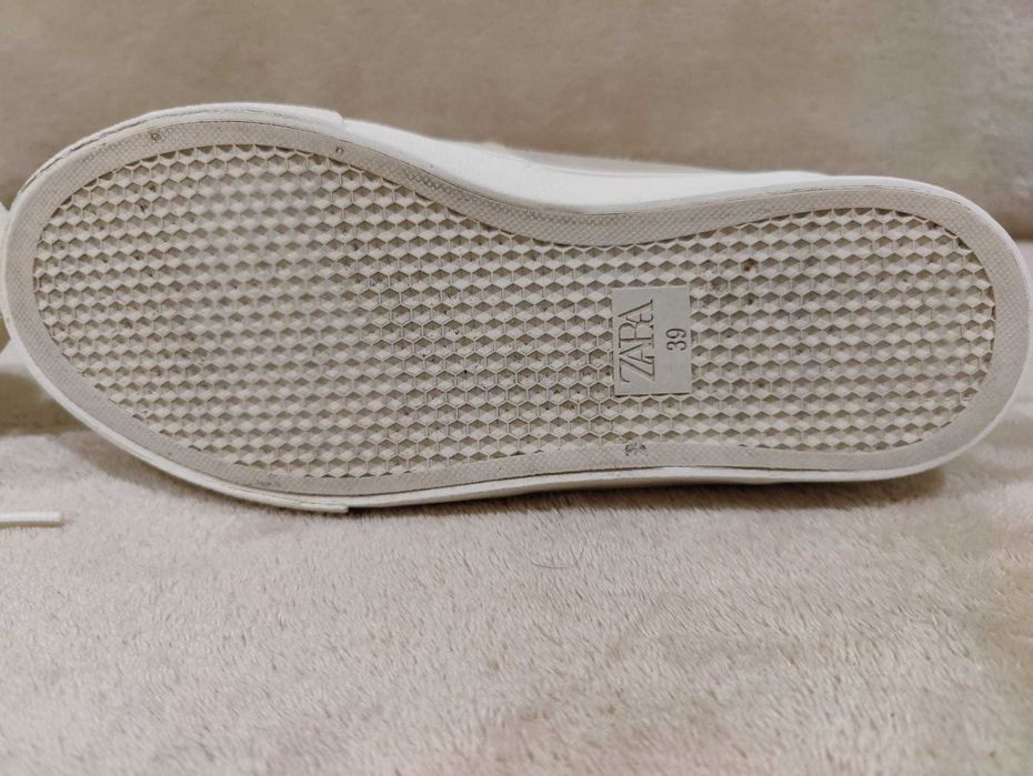 Sapatilhas Zara tam. 39 usadas uma vez numa cerimónia