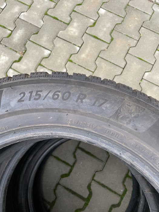 Opony Michelin  215/60-17