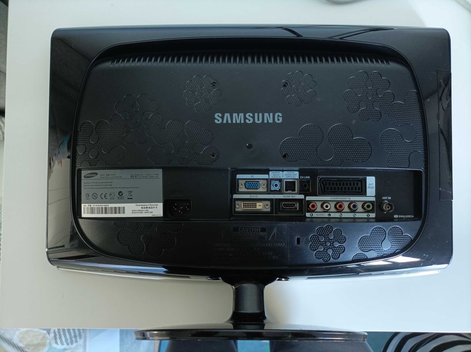 Monitor e Tv Samsung 19” SyncMaster 933HD.430804434284728324