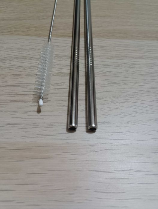 Palhinhas de Metal