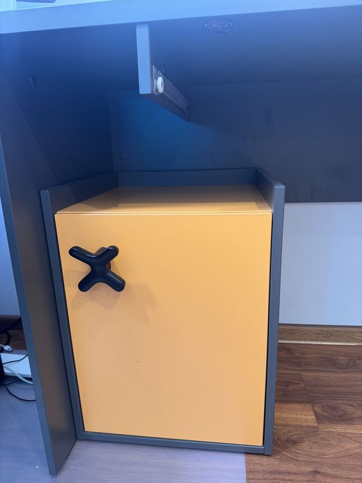 Biurko 120x50 z kontenerem