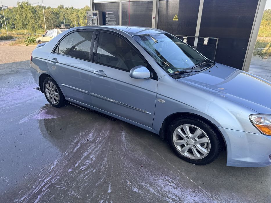 Kia Cerato 2008 Рік