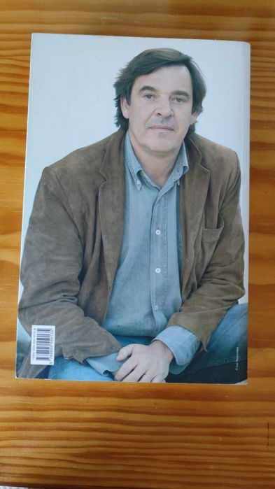 Livro com etiqueta