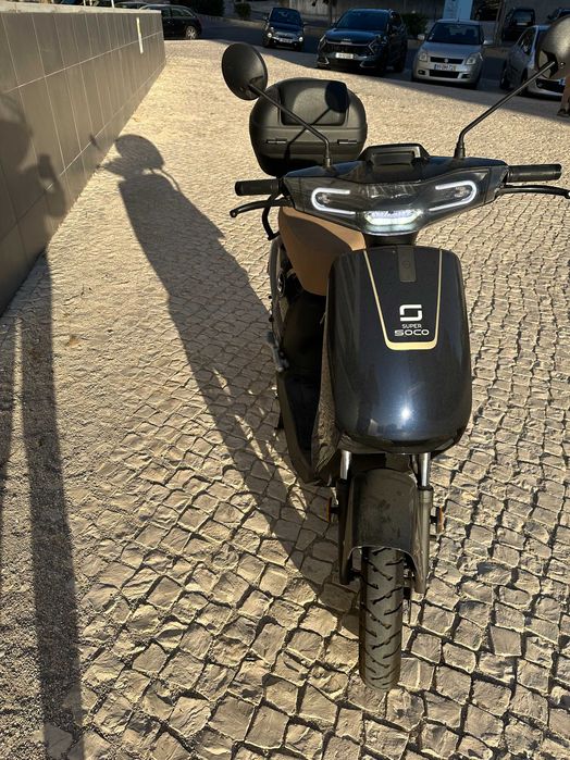 Mota 100% elétrica  - Super Soco Cux