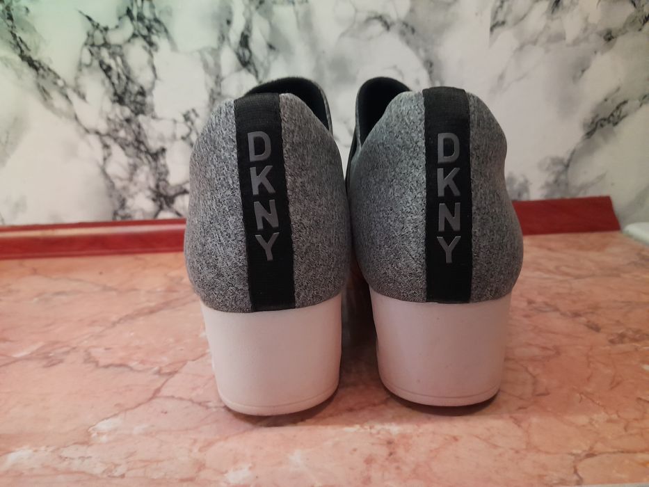 Buty snickersy założone raz