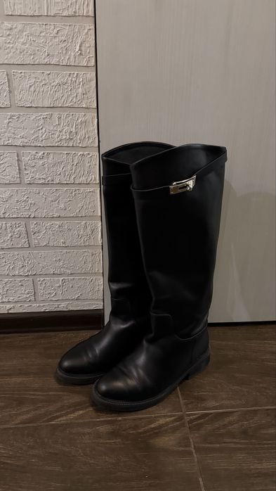 Чоботи r one shoes