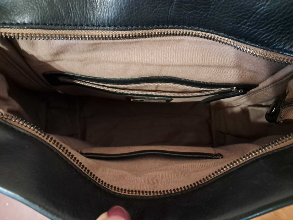 Шкіряна сумка від Clarks