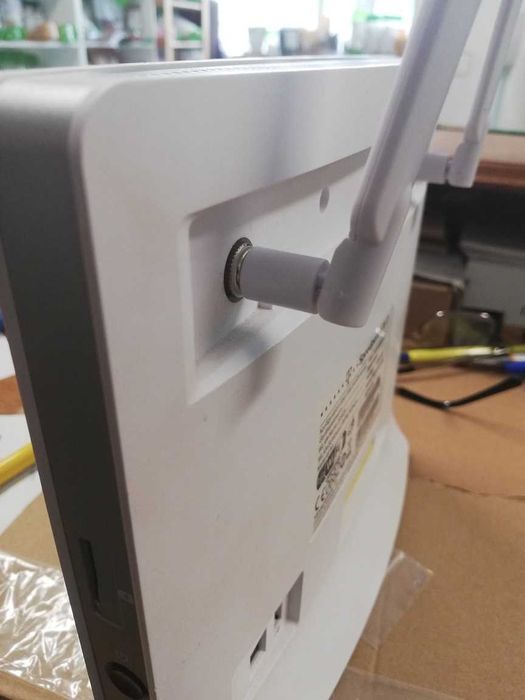 Dwie anteny SMA do routerów/ kart sieciowych WiFi (typ męski z bolcem)