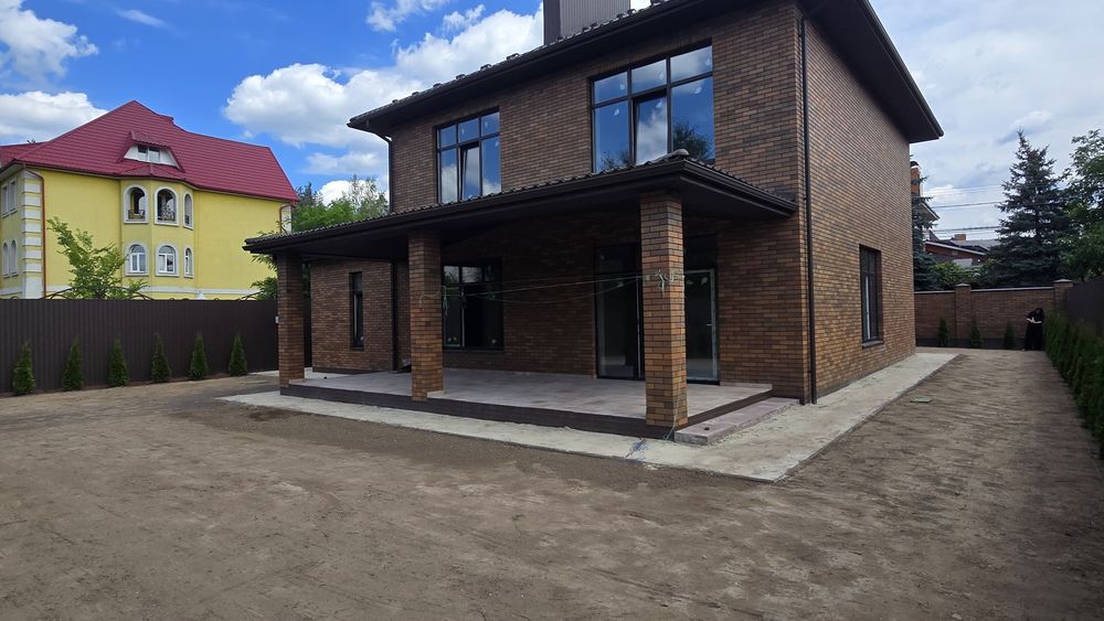 Продаж Будинку 215 м² - 6.3 Сотки | Цокольний Поверх - Підвал | Гараж | Без Комісії