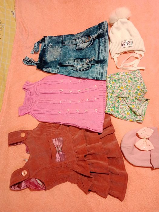 Футболки, сарафани 2-3 рочки