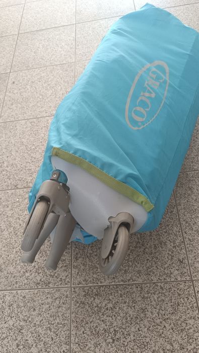 Cama de viagem Graco com 2 níveis de altura + muda fraldas