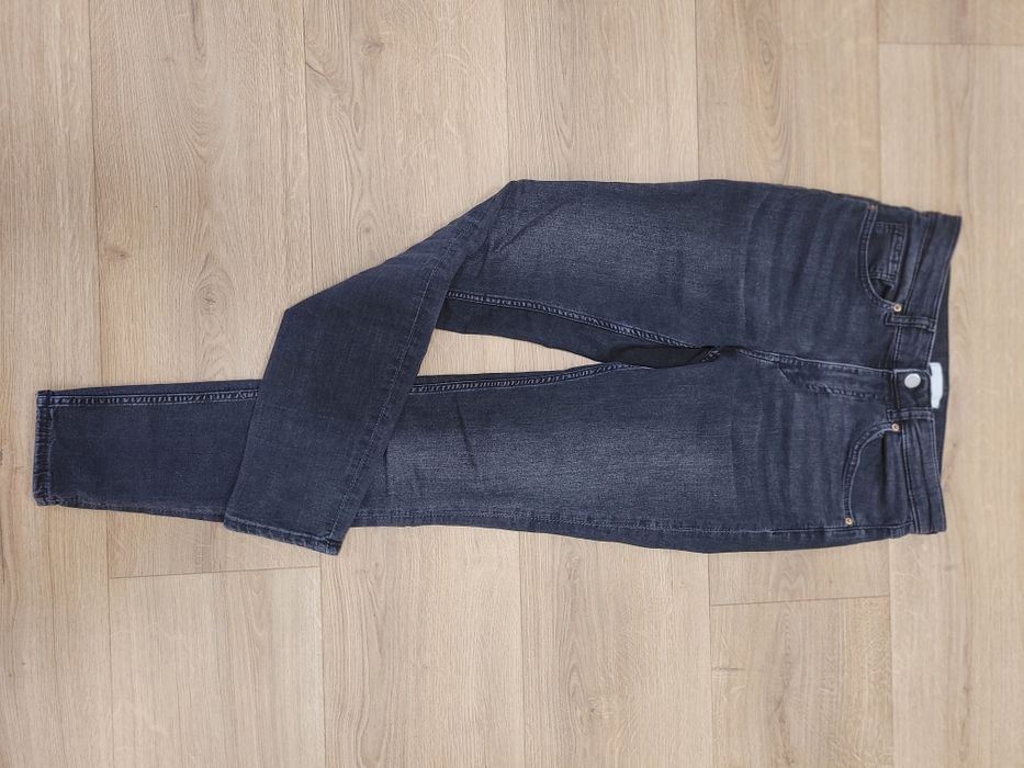 Jeansy damskie, czarne sprane, z h&m, slim, rozm. 38