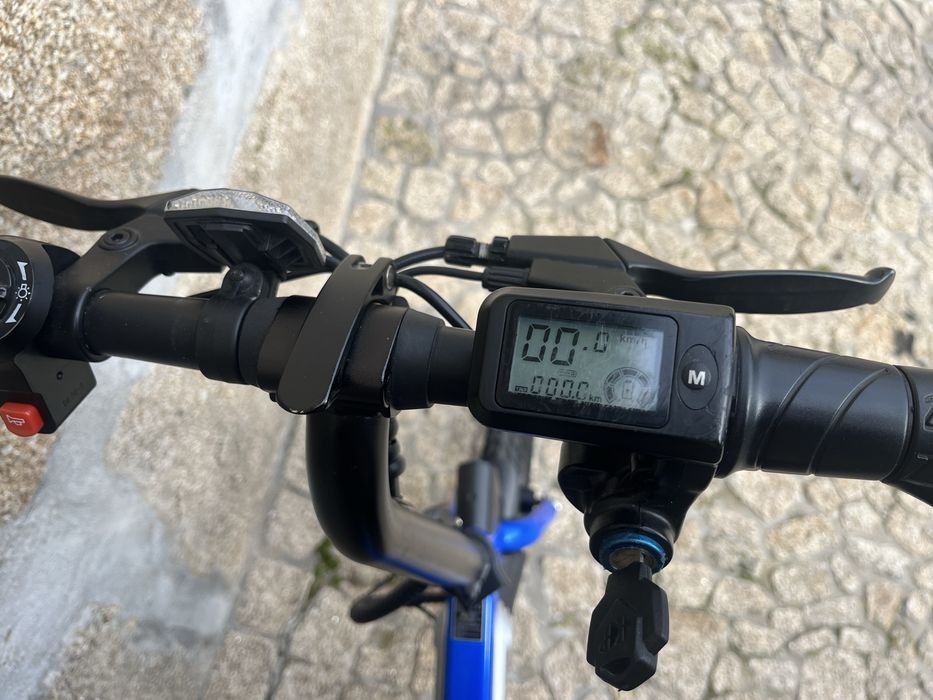 Bicicleta eléctrica dobracel