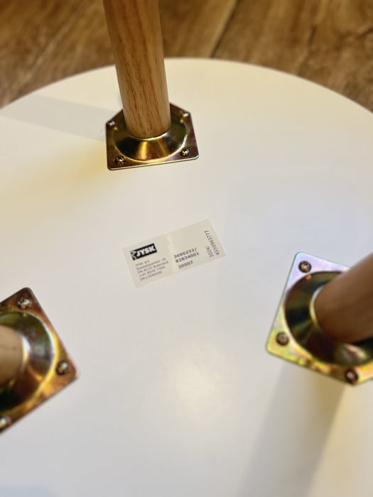 Продам столик jysk, продам столик юск