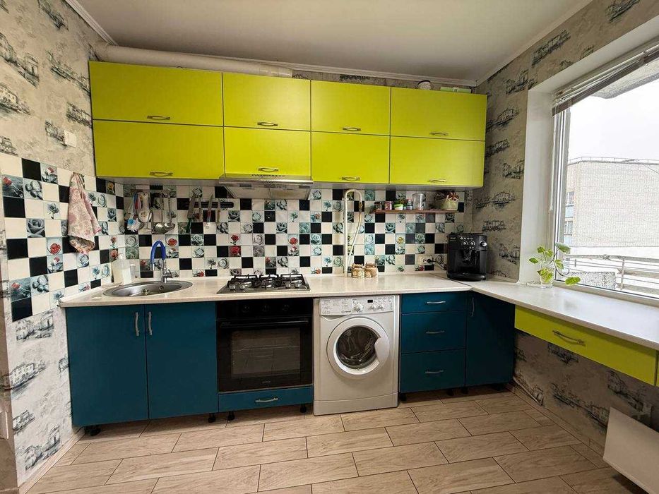 3 кімнатна квартира на вул. Мстиславська 42