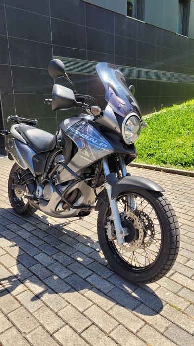 Honda Transalp XL700V — 2009 | 68.000 km